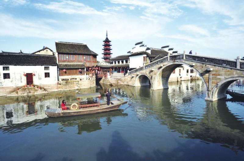 常用“黄芪”泡水喝，过段时间，这4个“问题”或许能得到改善